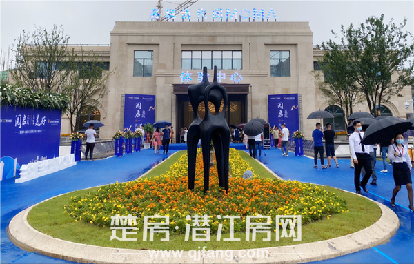 不负久候丨名筑当代阅ΜΟΜΛ体验中心盛大开放！