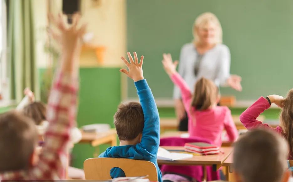 当代满庭春MOMΛ|金秋开学季 新学期就要不一Young