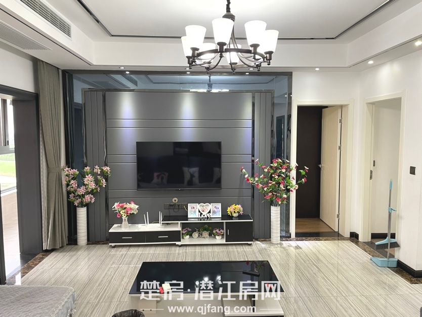 精装修好楼层南北通透这不就是你想要的房子吗？