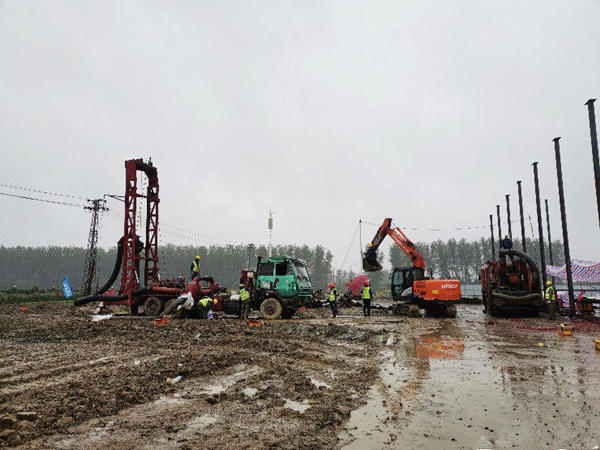 紫光大道北延跨高速桥梁工程正式开工,预计明年底交付使用