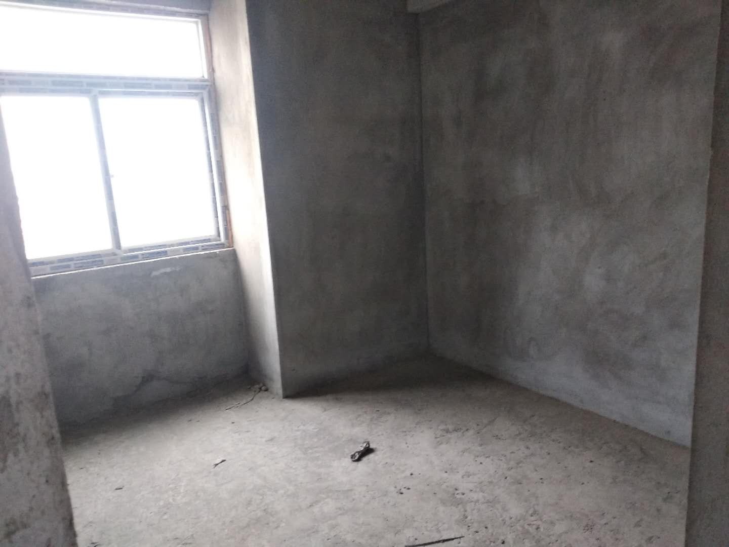 绿城熙园户型方正、南北通透、公园附近、闹中取静，环境优美，坐北朝南