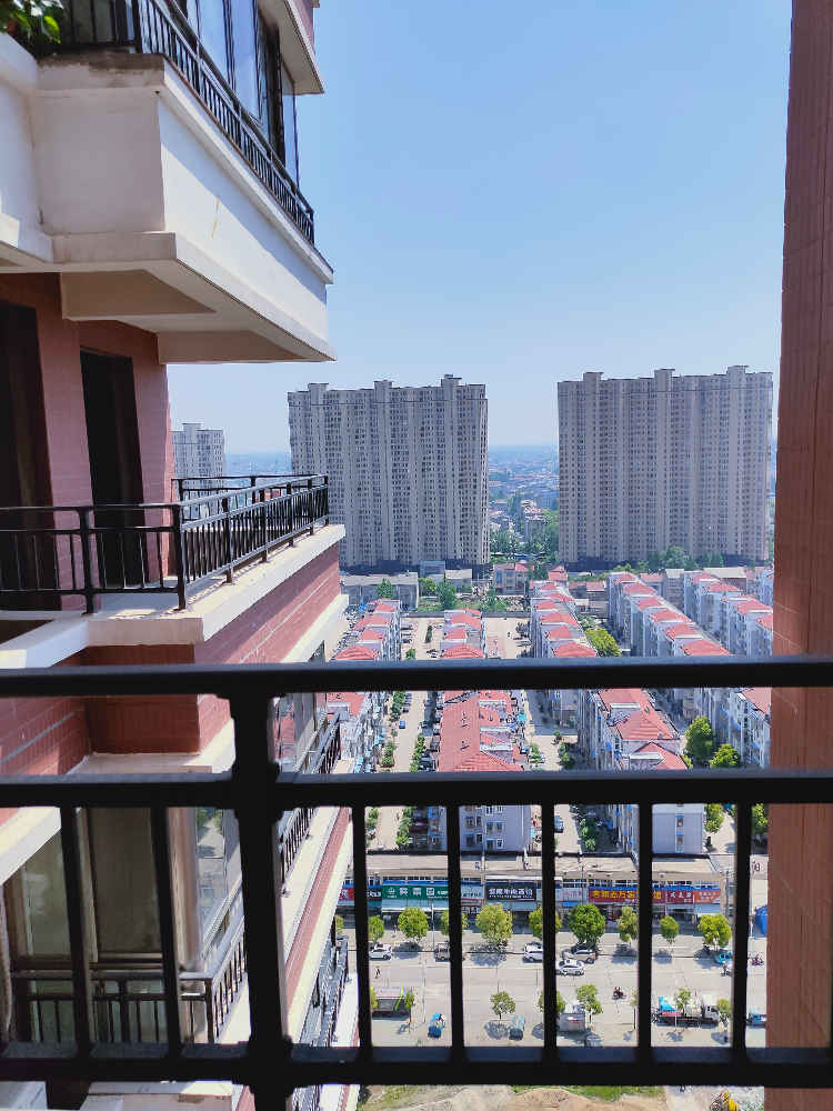 做婚房，丽景园小三房出售