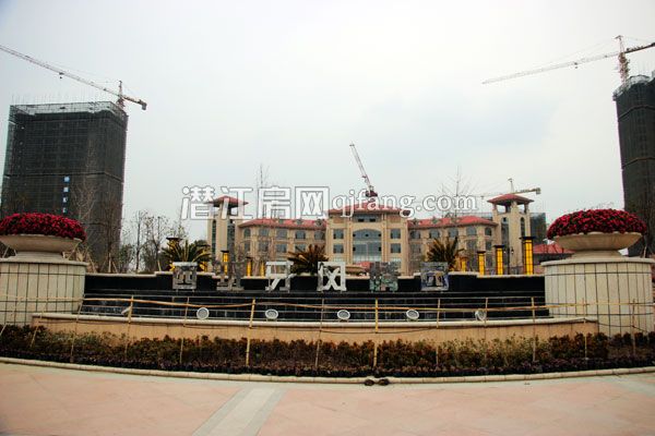 中南世纪城二月工程进度 1#4#楼主体建筑基本完工