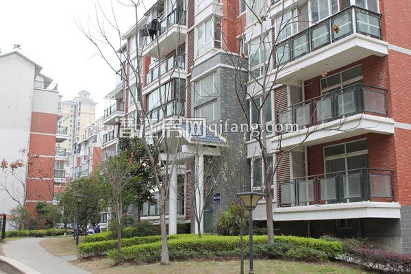 锦绣潜城3月进度 三期即将完工预计7月交房