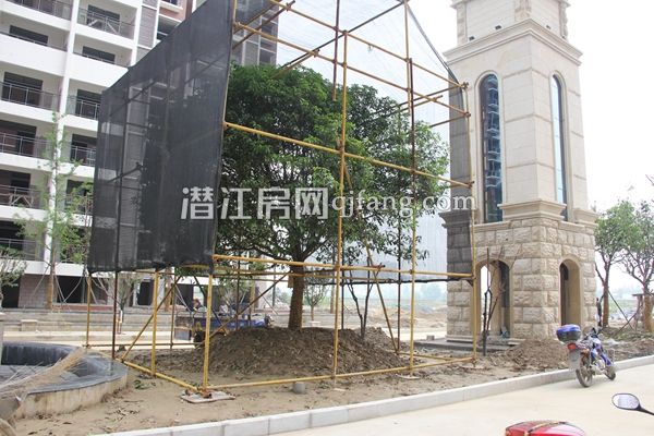 盛世龙城4月工程进度 实景园林呈现