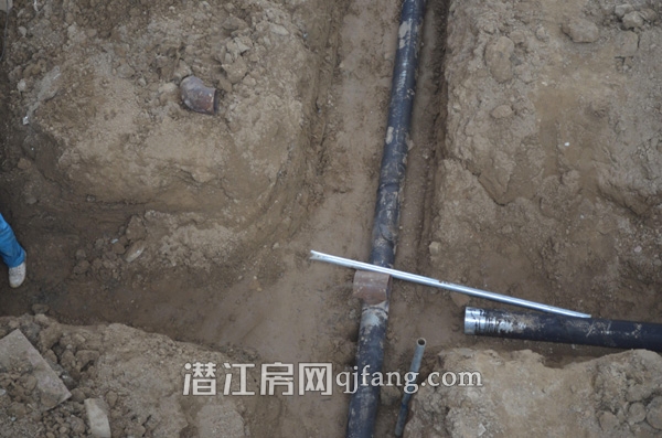 大雄江汉城一期装饰建材区交房之水通篇