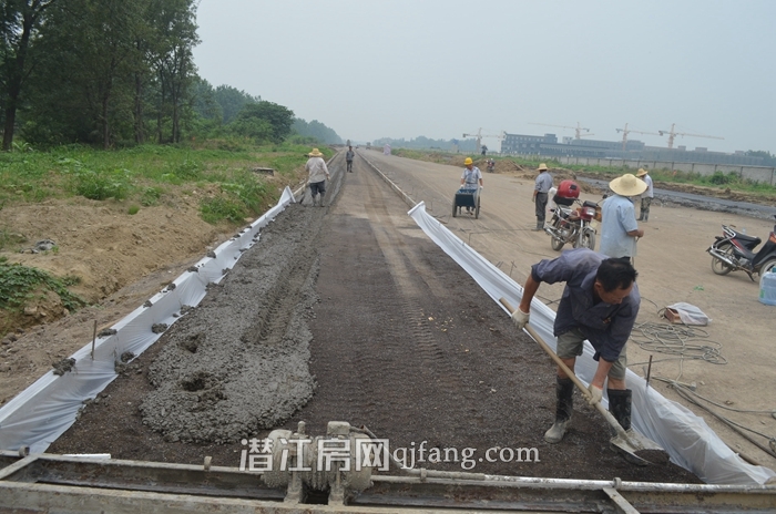 东环大道施工中