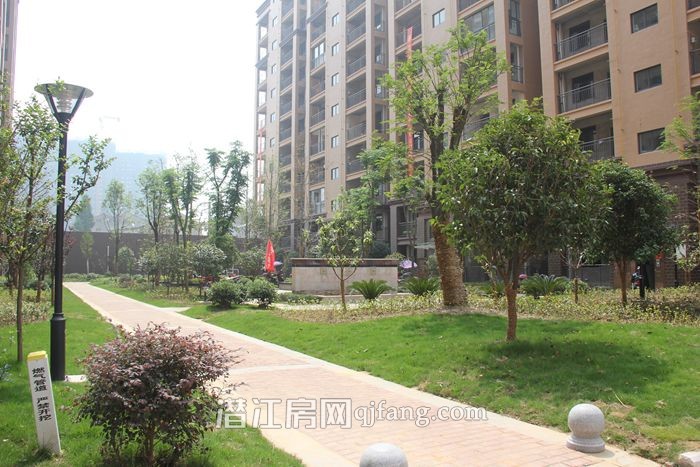 金江星城看房日记:20万方东南亚风情社区