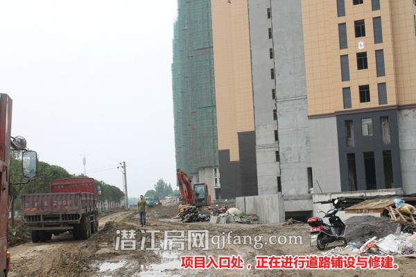 阳光水岸8月工程进度:商务酒店外墙粉刷完工