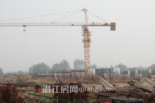 潜江·天下城10月工程进度:1#建至地上一层