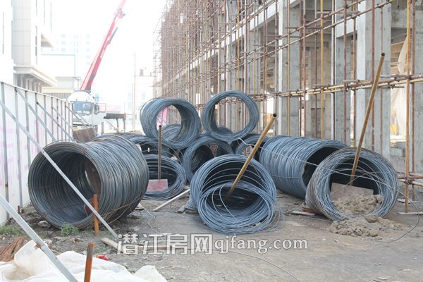 天驰汽车城11月工程进度:商务建至三层