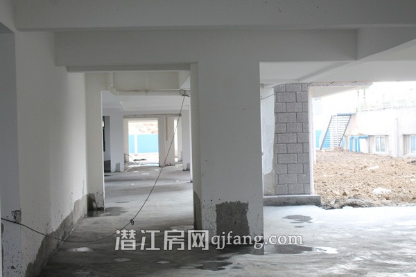 盛世东城11月工程进度:小区绿化初见雏形