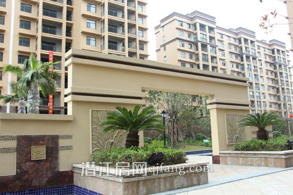 金江星城展现春天 园林绿化亲近自然