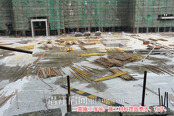 盛世龙城四月工程进度:4#、5#内墙隔断已完成