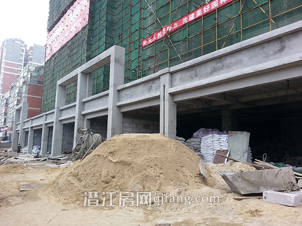 锦绣潜城8月工程进度:绣园2内墙粉刷进行中