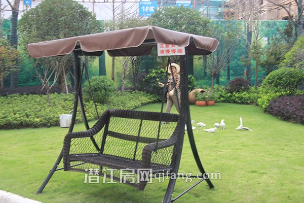 中南世纪雅苑10月工程进度 一期即将全线封顶