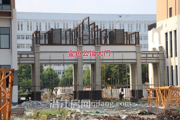 金色公馆8月工程进度：一期脚手架已拆除完成