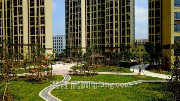 光华1958二期园林实景呈现 受到客户广泛好评