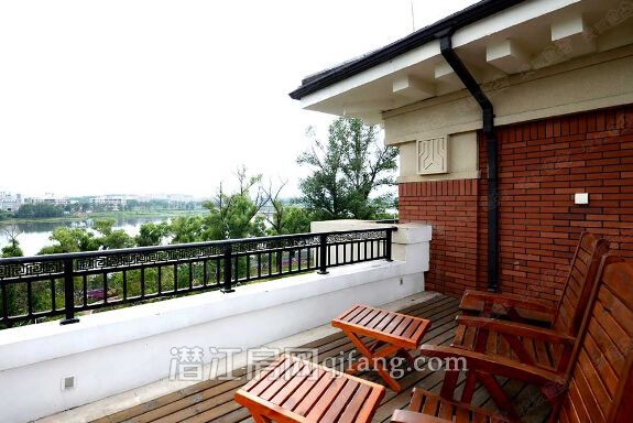 2017101210131775793tiathm.jpg 2.jpg