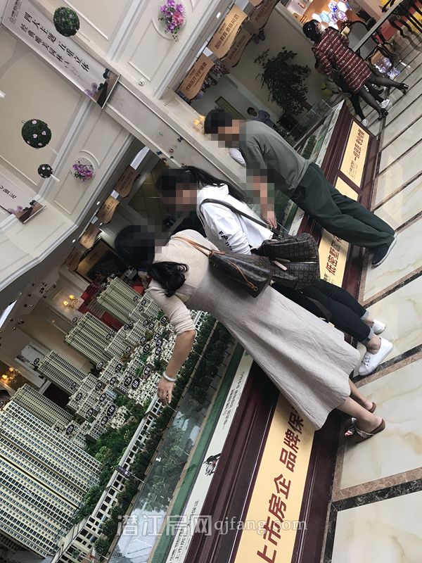 小编陪购56期：全家组团来看房 地段是关键